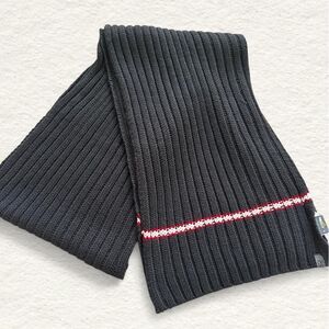 The North Face Gray Ribbed Knit Scarf